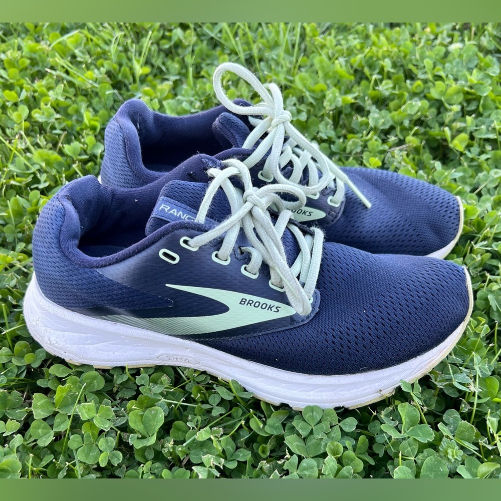 Brooks Range Woman’s Navy Blue & Green Running Athletic Outdoor Shoes Size 7.5 - Picture 1 of 12